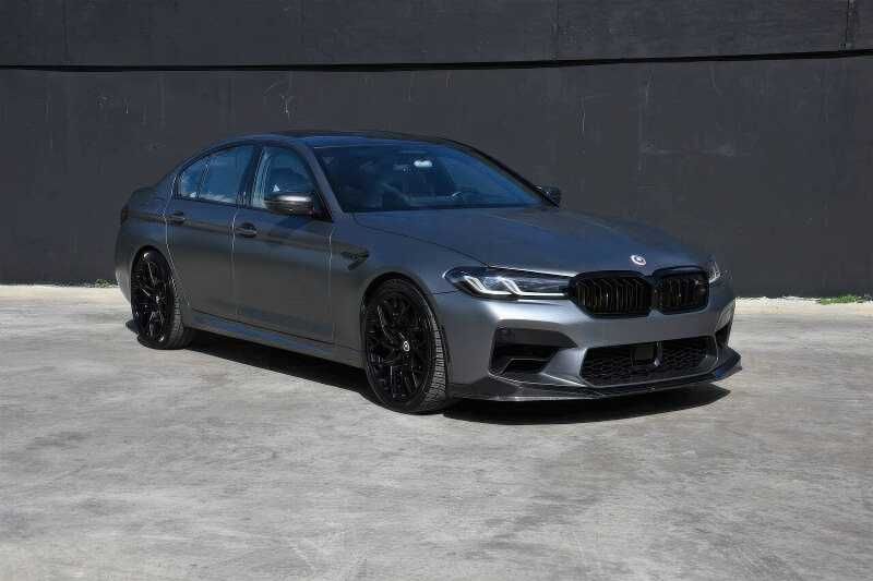 2023    BMW   M5