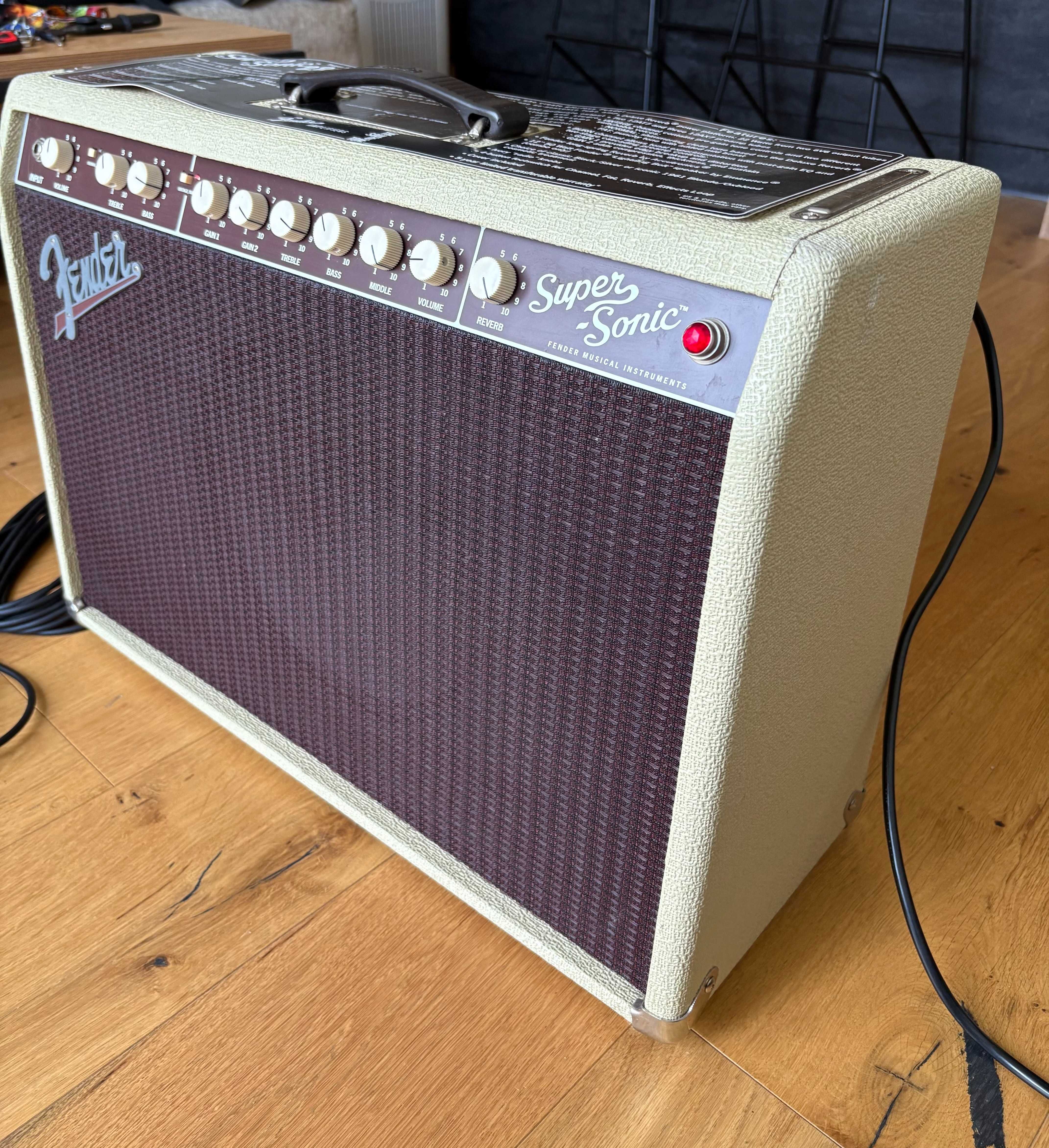 Fender SuperSonic 22 W Combo
