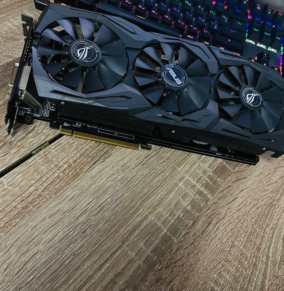 Відеокарта ASUS ROG Strix GeForce RTX 2080 Ti 11gb