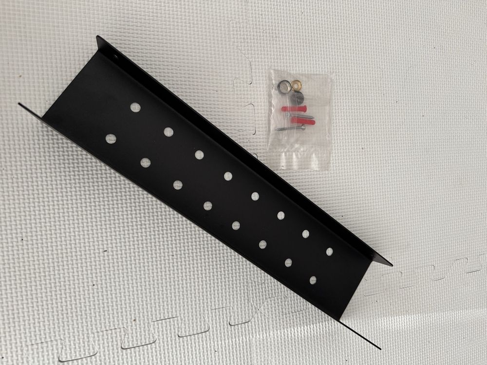 Czarna półka pod prysznic Dabstory DOCIA 40 cm stal nierdzewna
