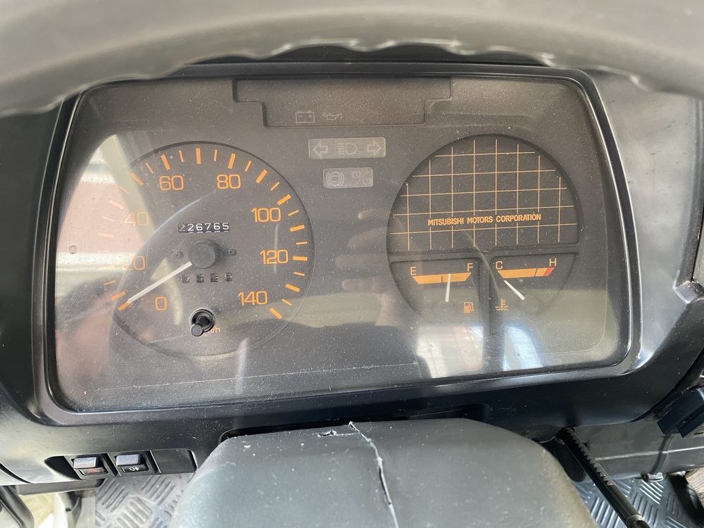 Mitsubishi Canter caixa aberta