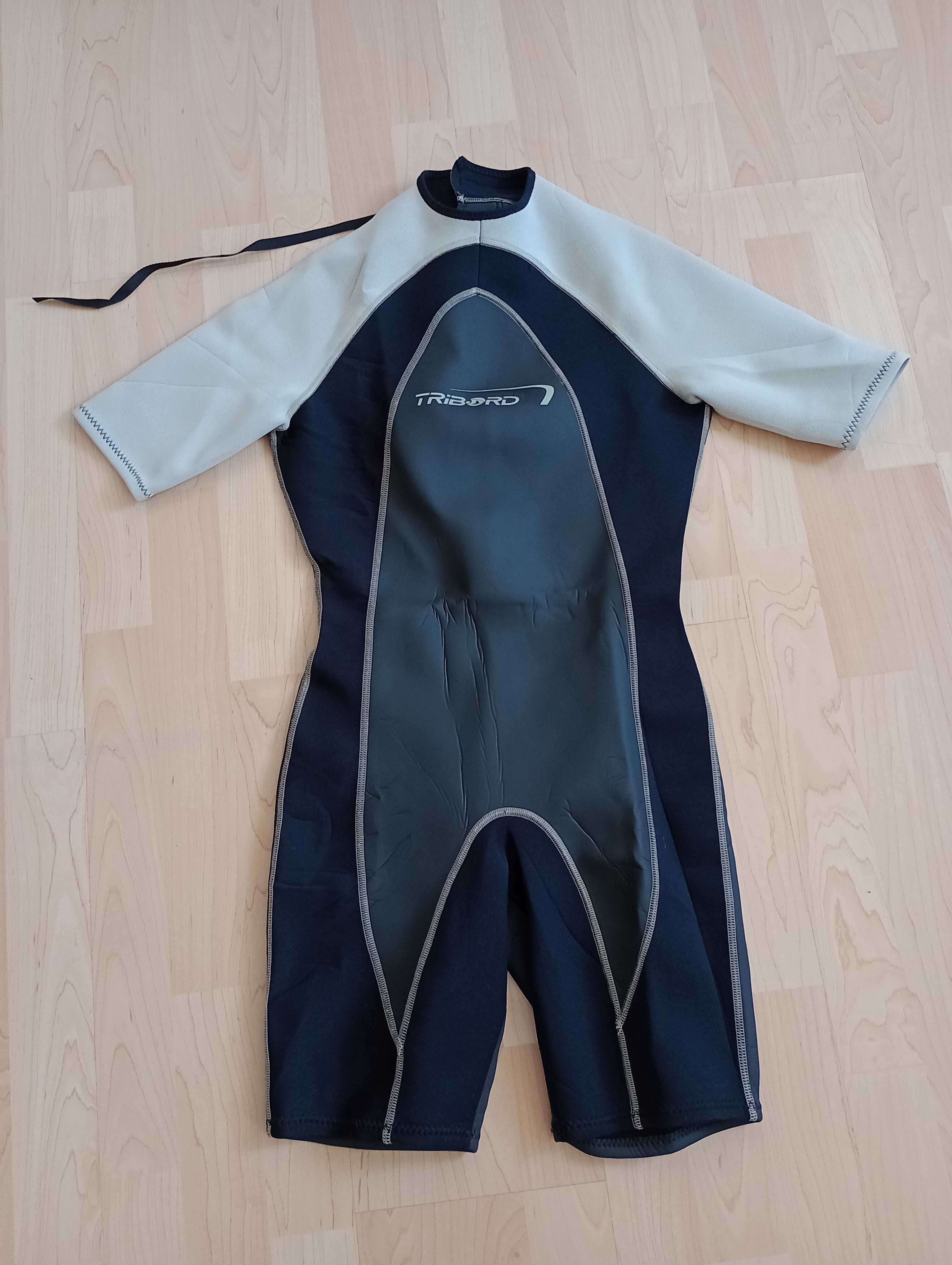 Pianka neoprenowa Tribord rozmiar XS na 12-13 lat