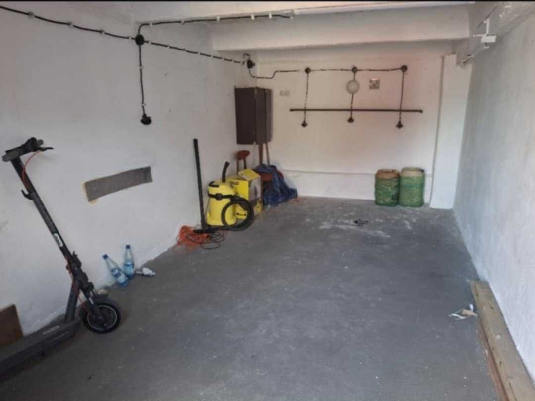 Sprzedam garaż Os. Muzyków, Żabikowska, Jagiellońska 17m2