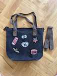 Torba damska jeansowa z naszywkami