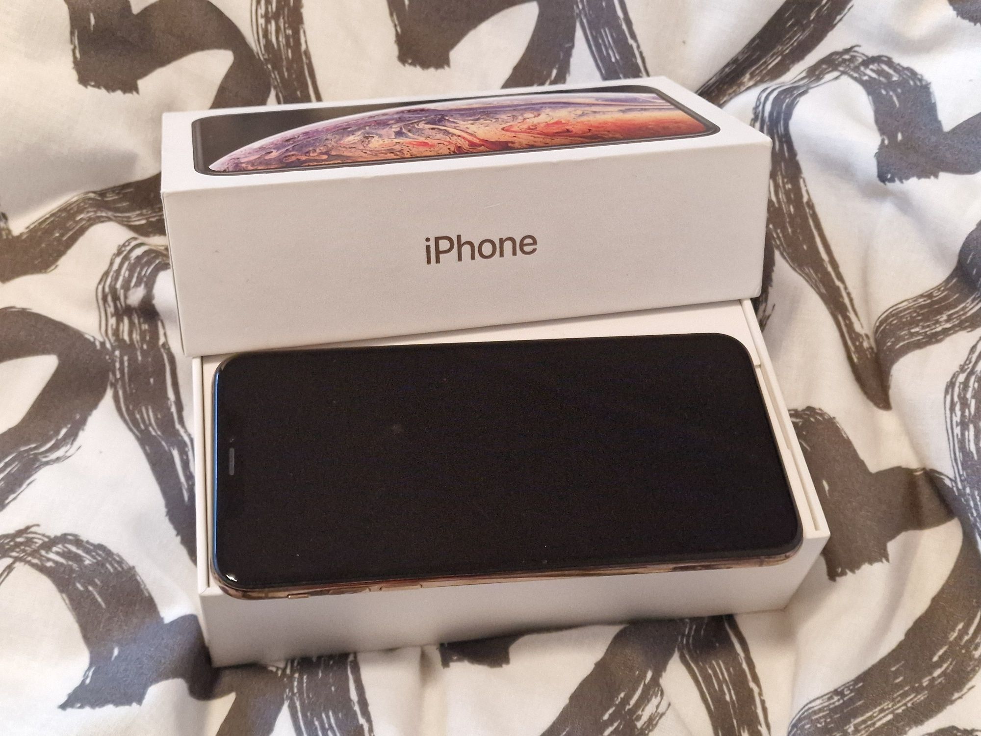 iPhone XS MAX-W pełni sprawny-GOLD-Bez blokad-bdb stan.