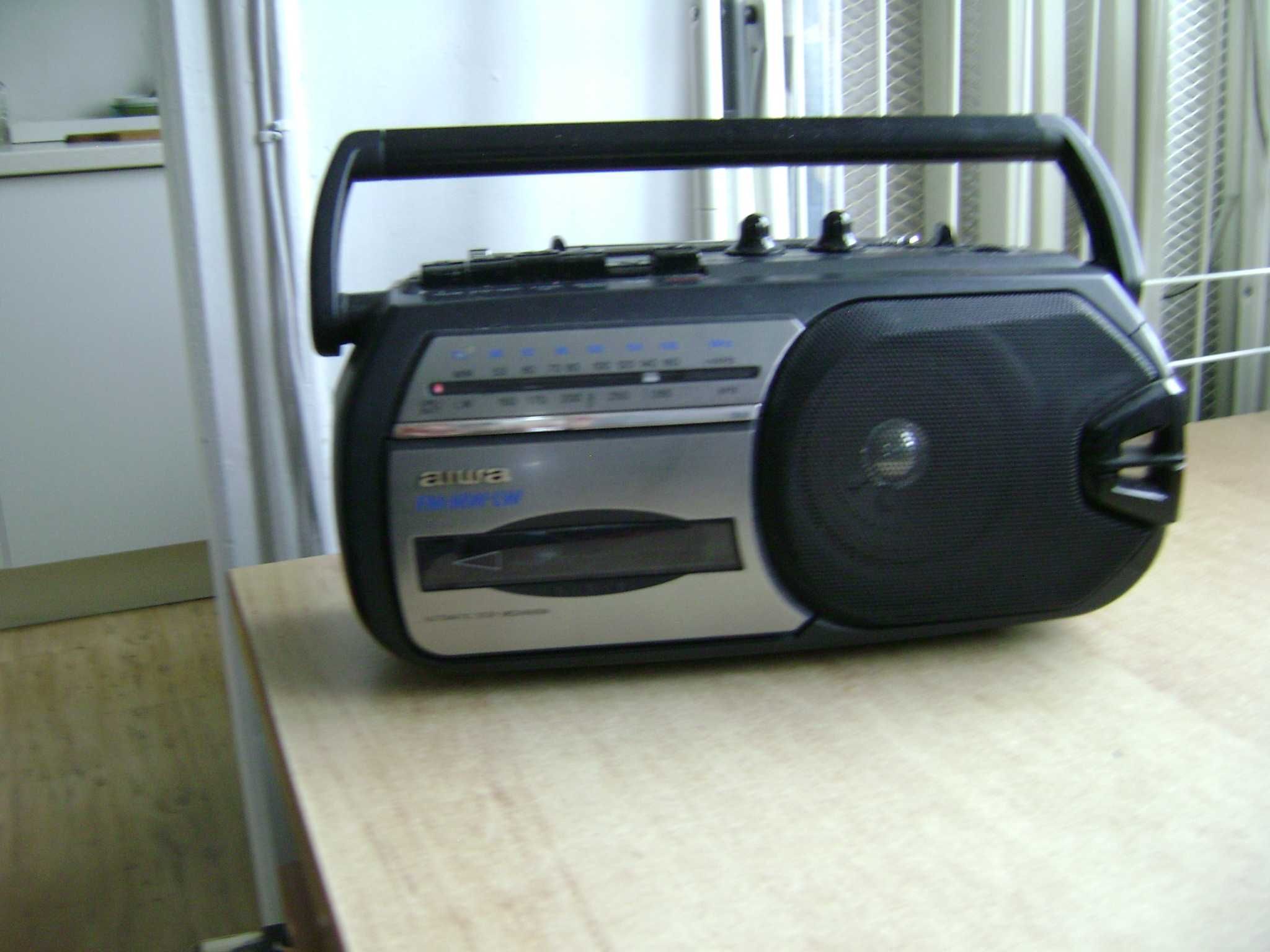 Starocie z PRL Radiomagnetofon AIWA RM-78EZ = w pełni sprawny z kasetą