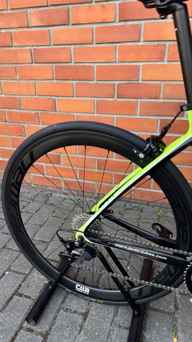 Bicicleta Jorbi Evolution (carbono)