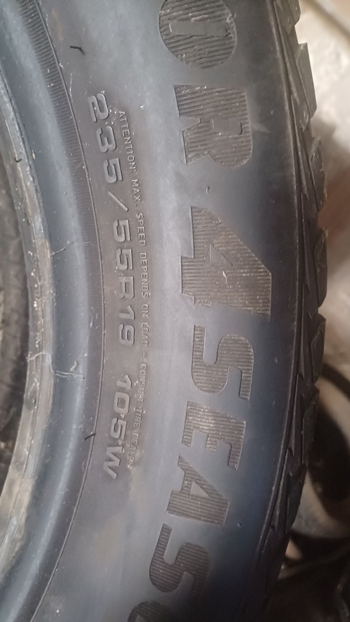 Opony wielosezonowe r 19
