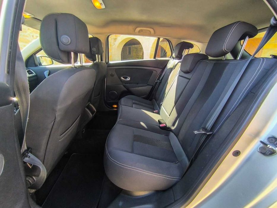 Renault Mégane Break Sport Tourer 1.5 DCI 110cv *Cx 6 Velocidades*