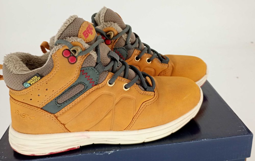 Buty chłopięce zimowe r.34 BEJO