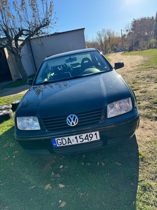 Volkswagen bora 1,6 benzyna