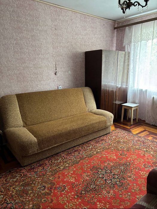 Сдам 3 комнатную квартиру Хортицкой район