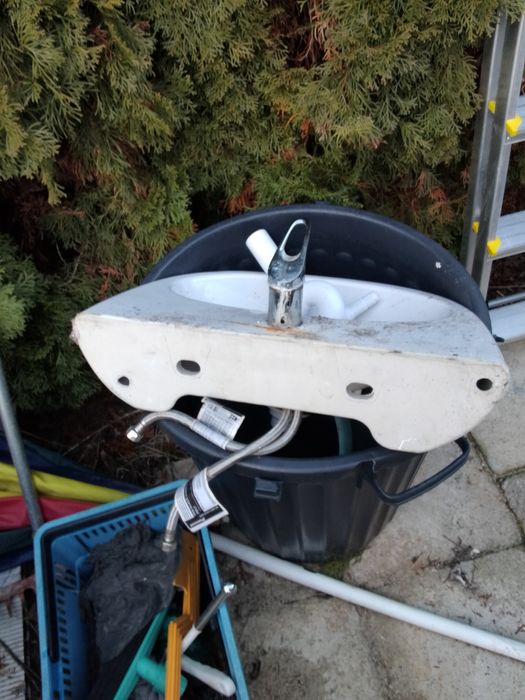 Zlew mały biały sprawny