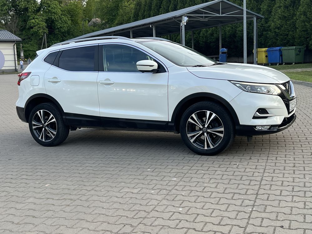 Nissan Qashqai_N-Conecta_Kamery 360_Radar_Czytnik znaków_Navi_Tekna
