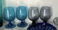 4 kieliszki zestaw niebieskie szklo pucharki lampki na wino vintage ?