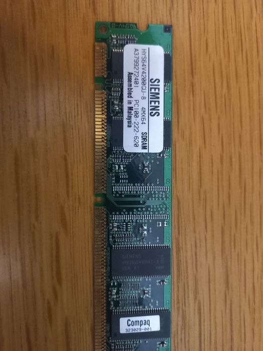 Stick de RAM 32MB SD-RAM