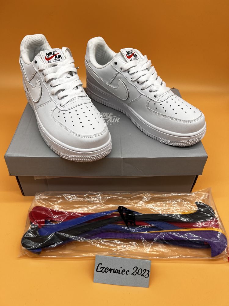 Nowe buty Nike Air Force 1 07 QS biały rozm. 41 wysyłka gratis