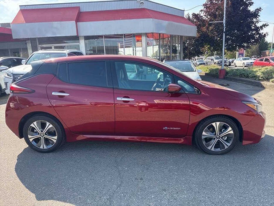 Nissan LEAF SL      2019