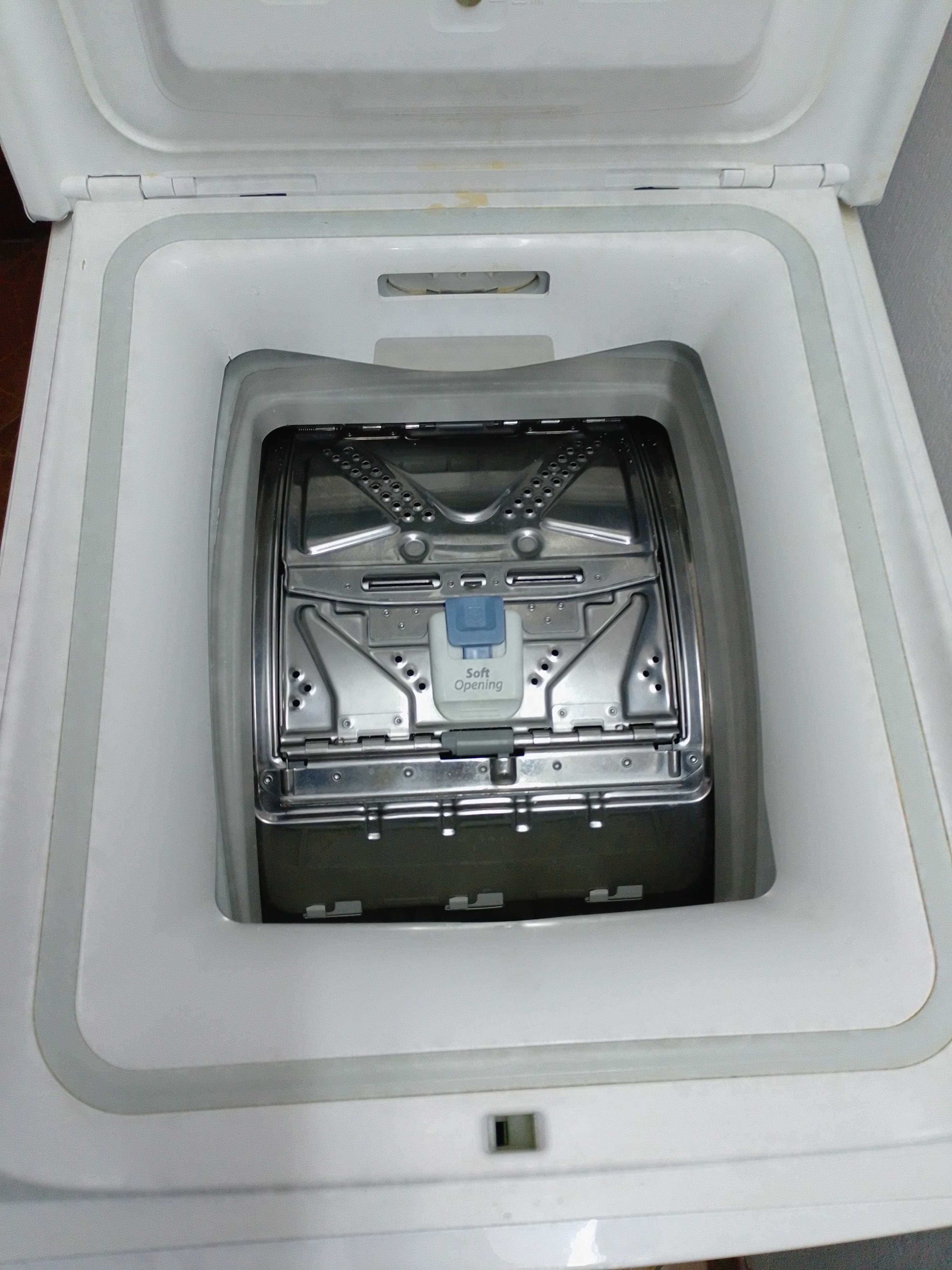 Pralka Whirpool 6th sense 6kg