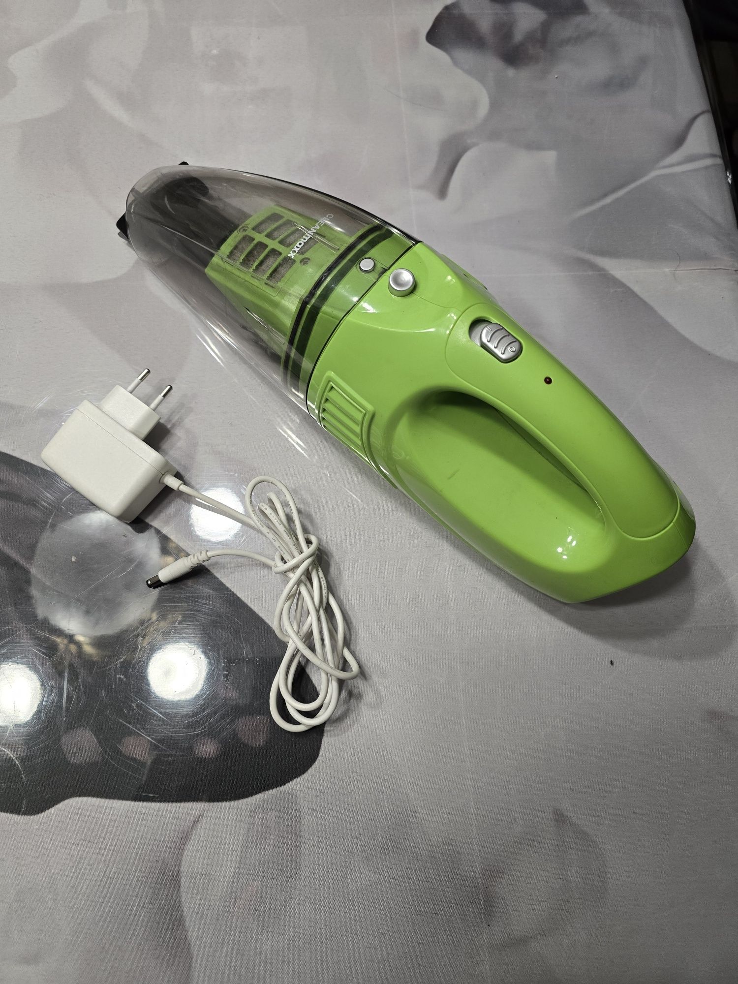 Odkurzacz ręczny CleanMaxx SLX225C