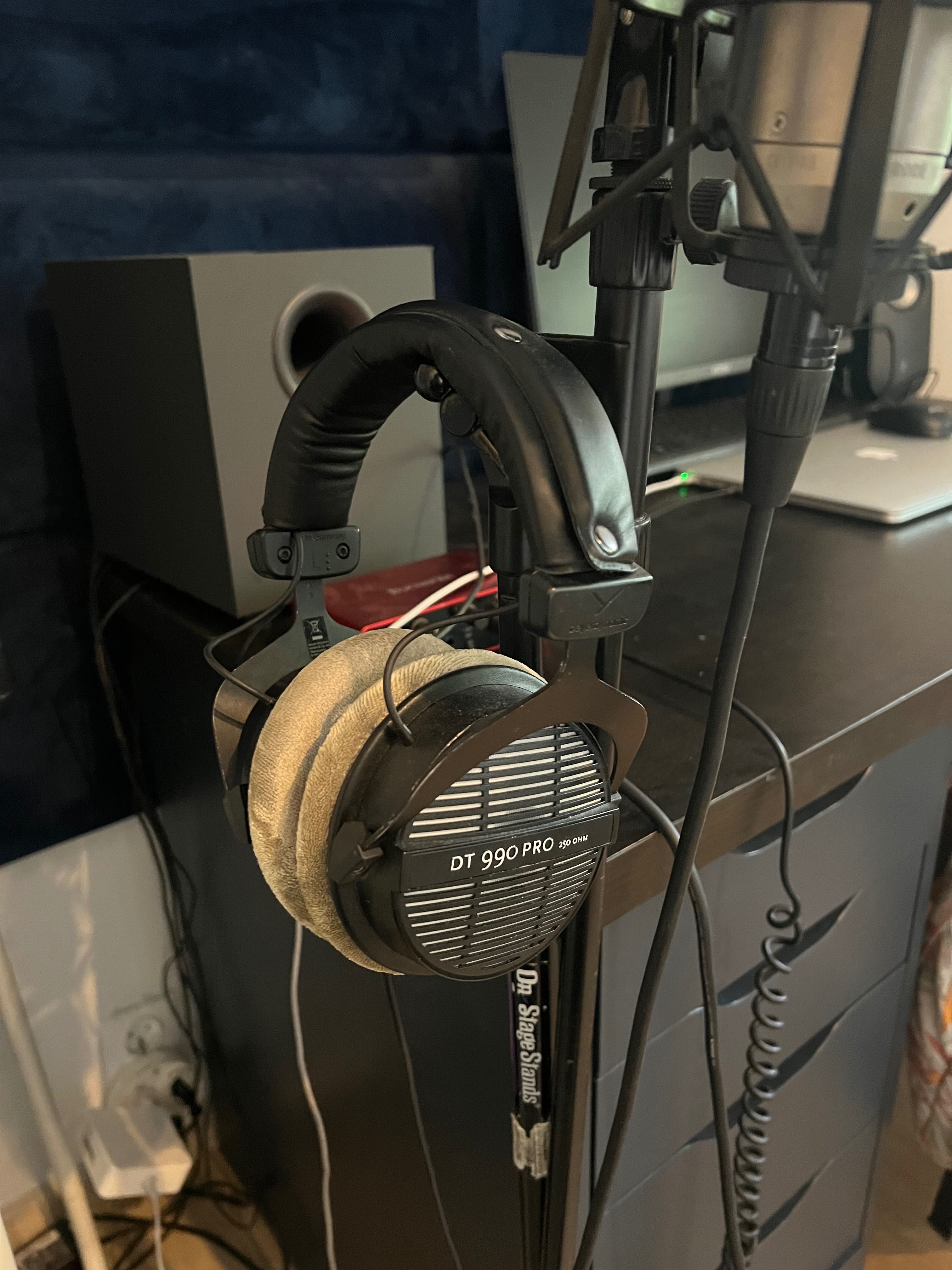 Beyerdynamic DT 990 PRO 250 OHM