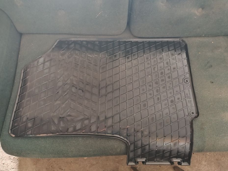 Правый правый правый