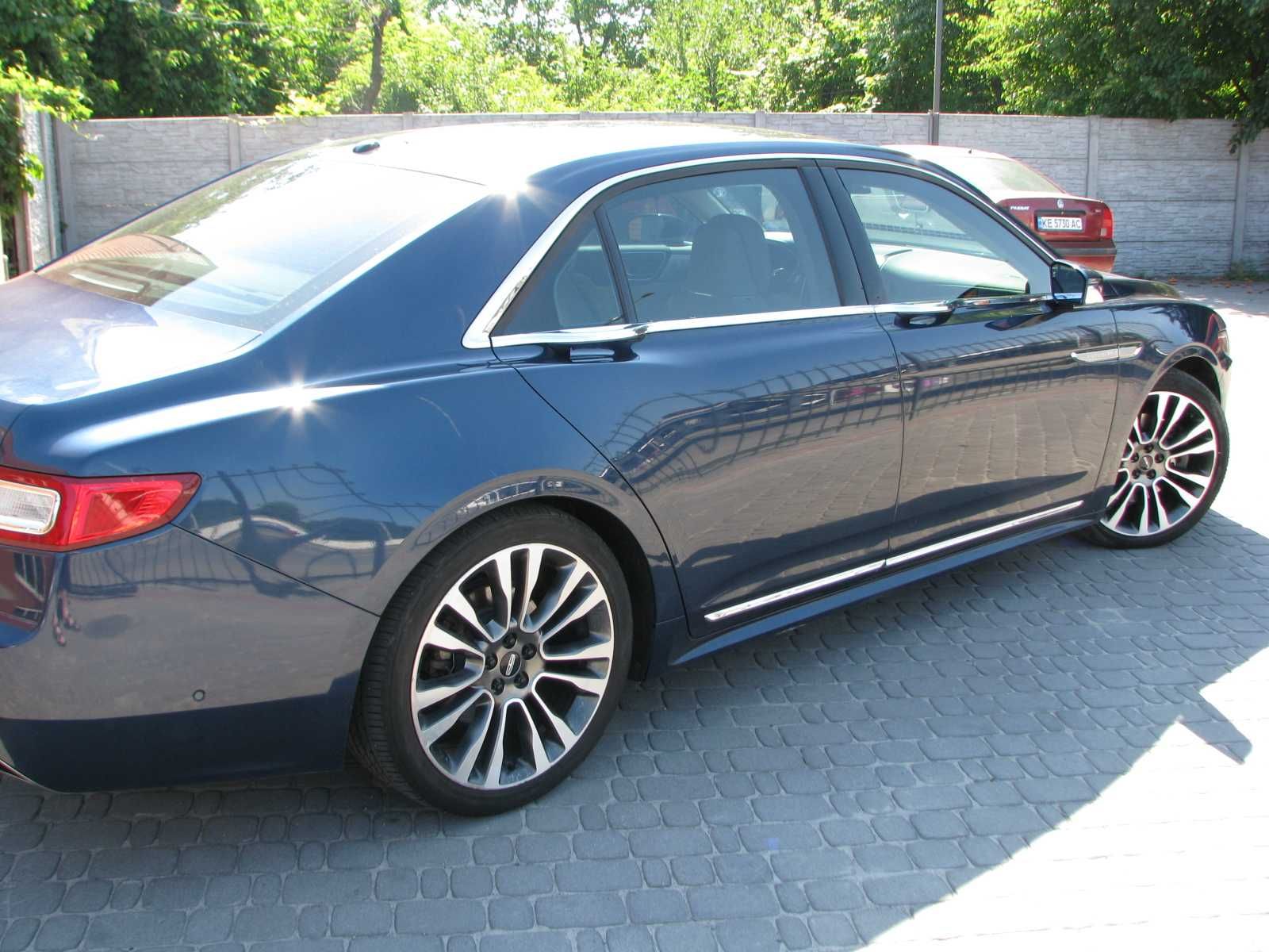 Lincoln continental