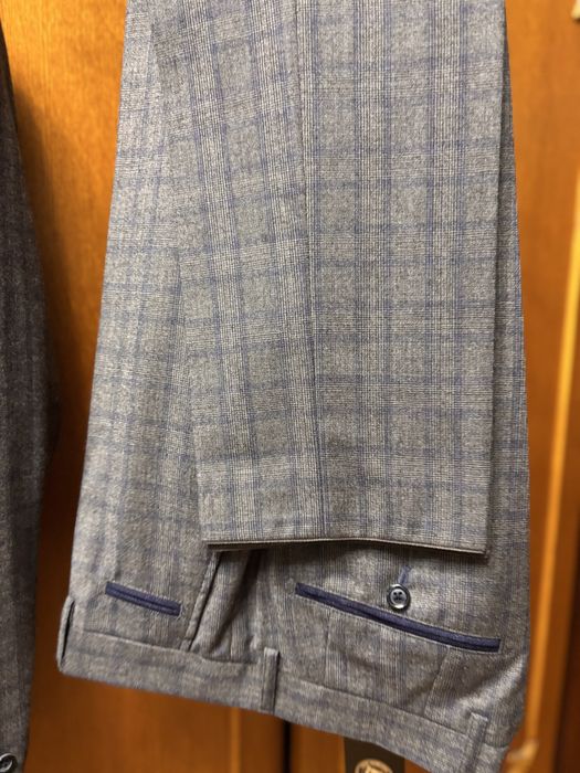 Костюм чоловічий розмір (S-48) НОВИЙ!