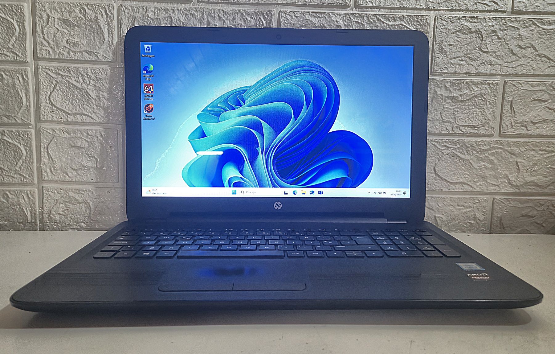 HP 15 intel i7/ SSD/ 8GB RAM bom estado