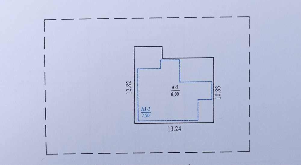 Продається будинок без внутрішніх робіт в районі Дендропарку.