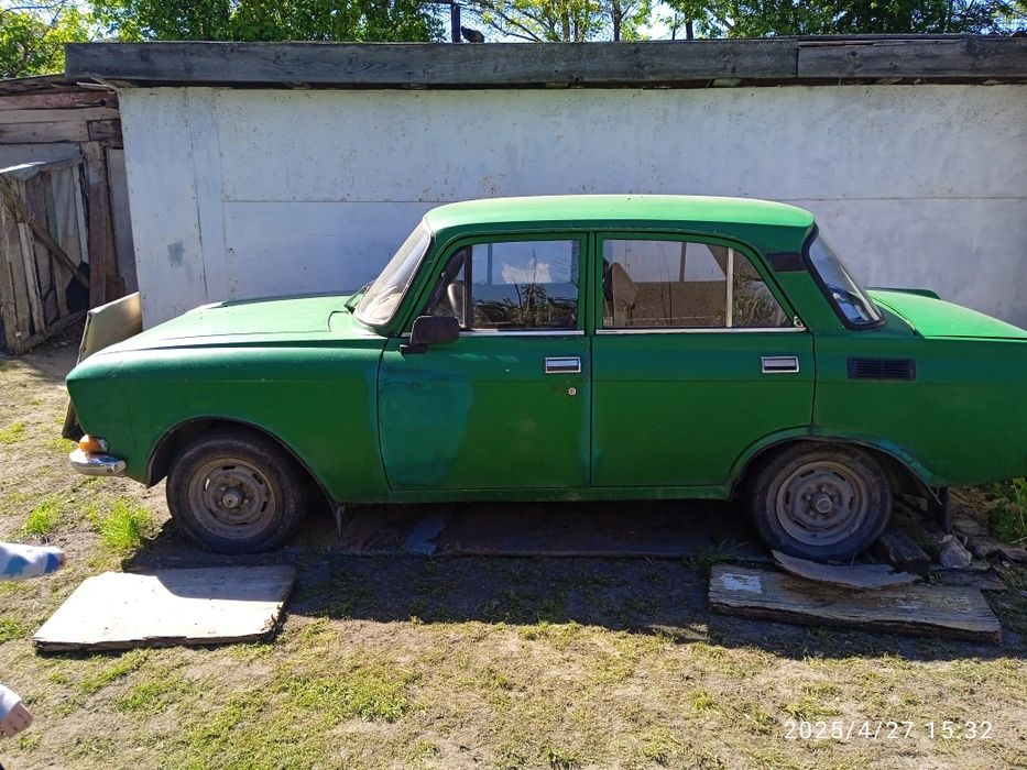 Продам Москвич 2140