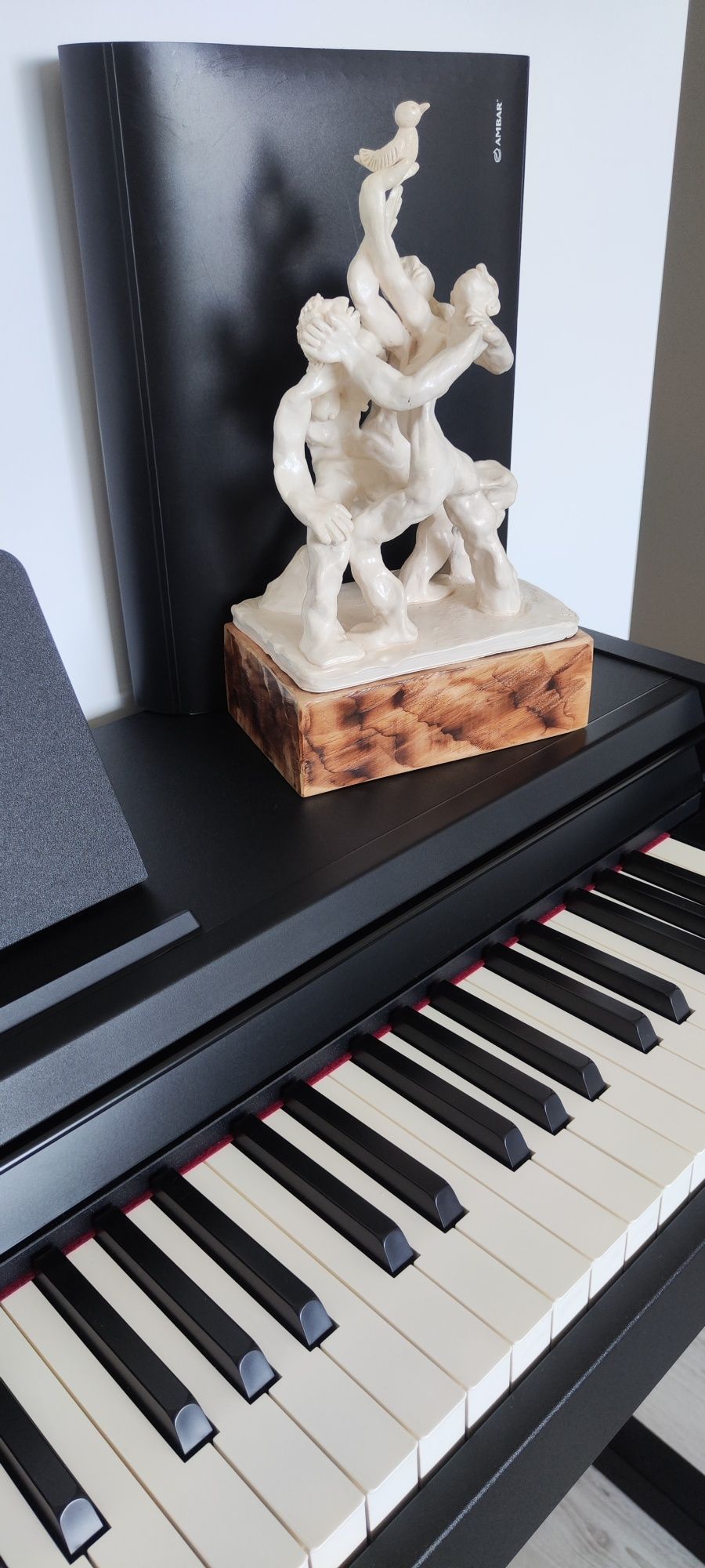 Estatueta feita à mão cerâmica