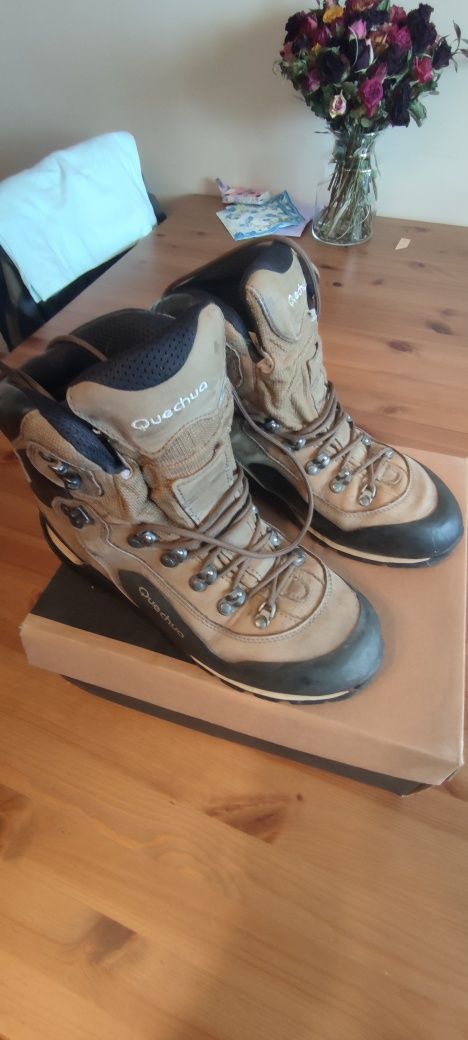 Buty górskie Quechua