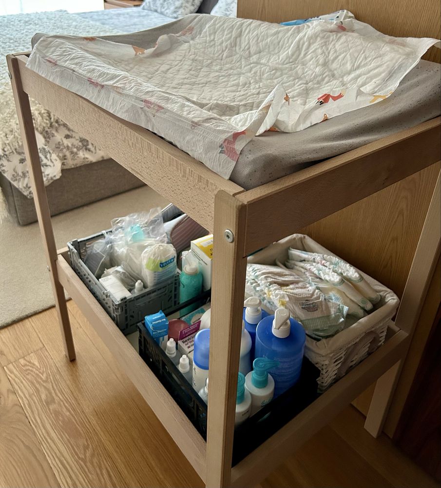Trocador IKEA + muda fraldas