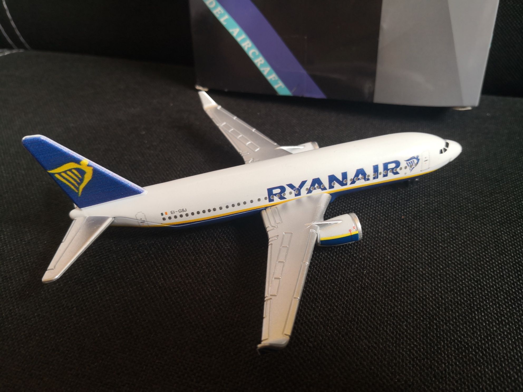 Samolot model samolotu ok 15 cm jak Ryanair