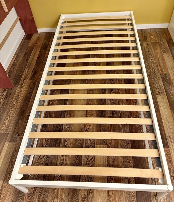 Łózko Ikea Vevelstad metalowe