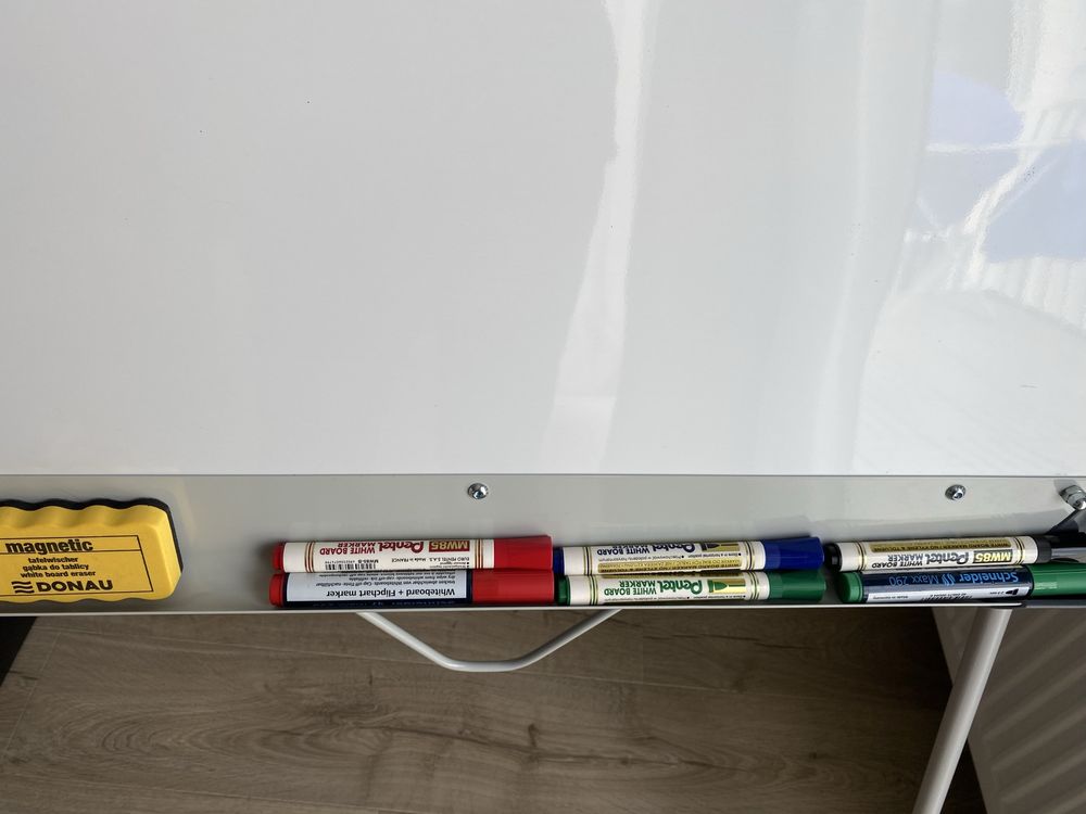 Tablica Flipchart na trójnogu