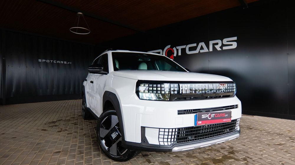 Fiat Grande Panda 1.2 Hybrid La Prima eDCT