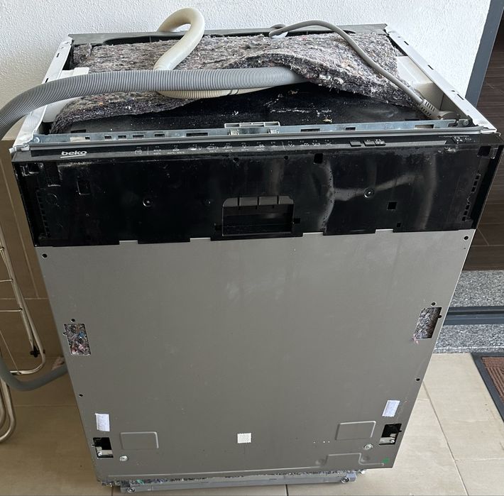 Maquina lavar louca de encastrar BEKO - Avariada