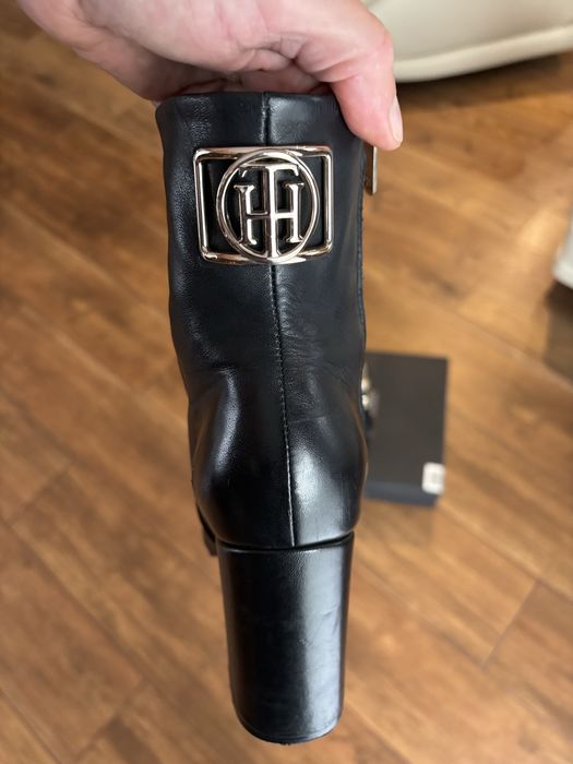 Skórzane botki Tommy Hilfiger, czarne, rozmiar 37