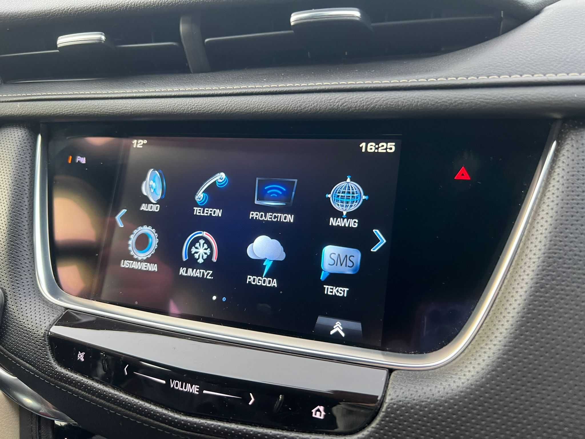 suv 4x4 piękny cadillac xt5 , zamiana