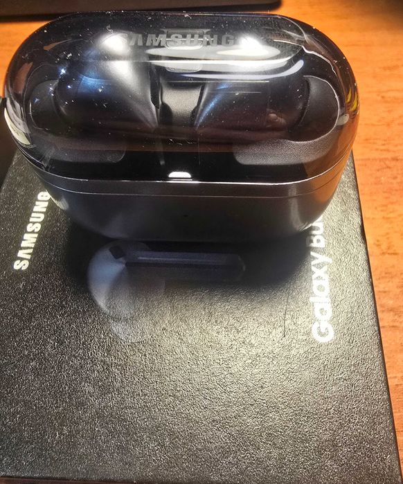 Продам навушники Samsung Calaxy Buds 3 Pro Silver.