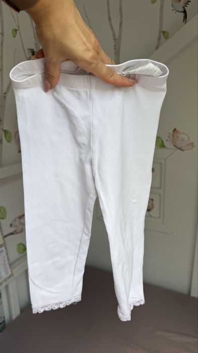 Białe legginsy H&M