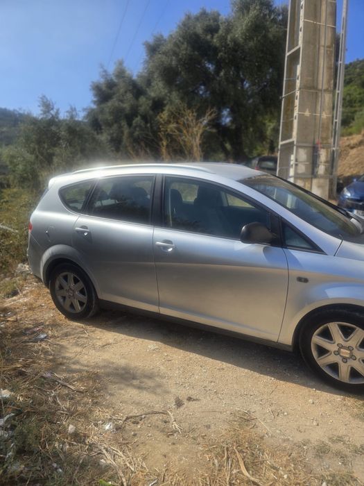 Seat altea xl / ACEITO TROCA
