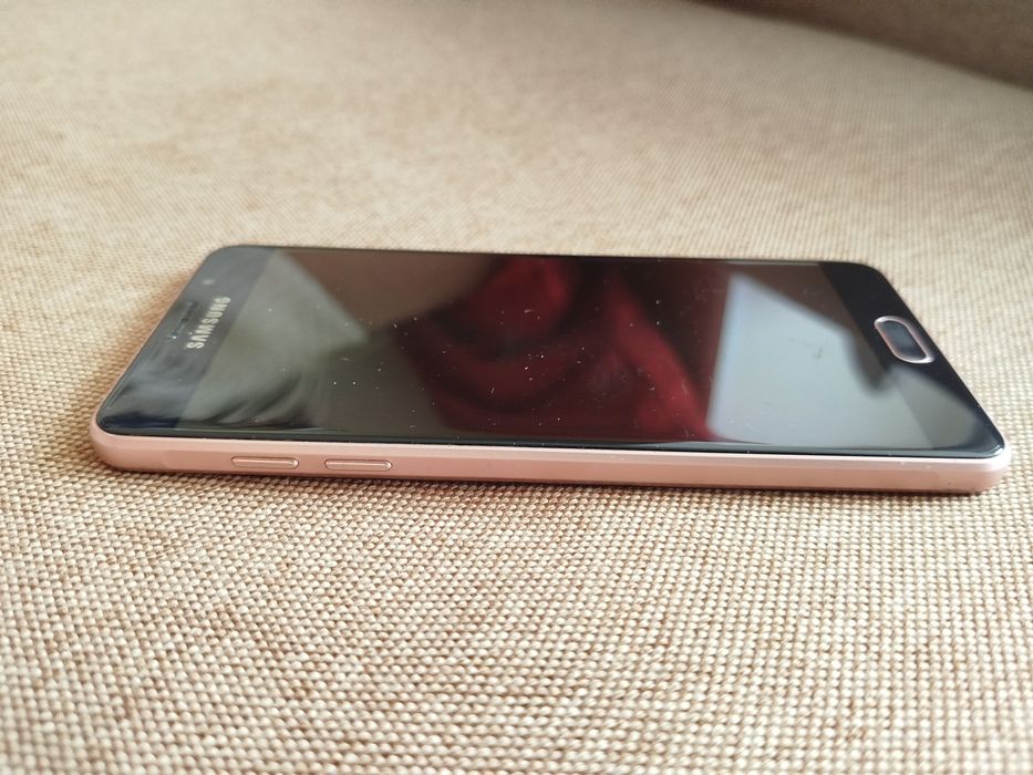 Надійний телефон Samsung  SM-A510F у відмінному стані