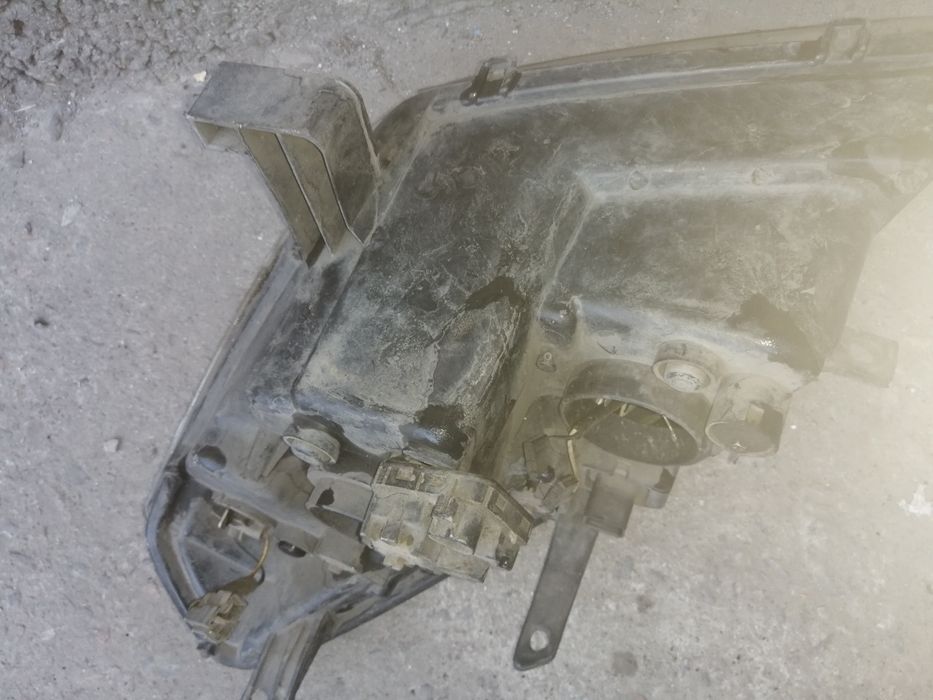 Фара джили мк 2 бу