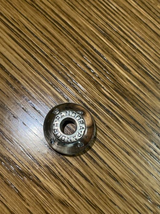 Продам нову намистину пандора