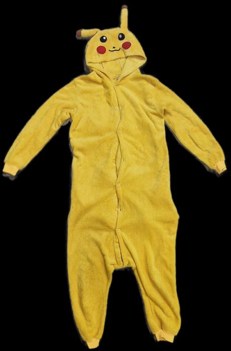Pluszowy kombinezon Pikachu, pizama