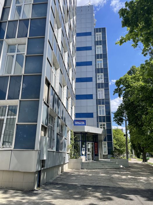 Офісні приміщення  на пр-т.Гагарина д. 181  от 10 до 200кв.м