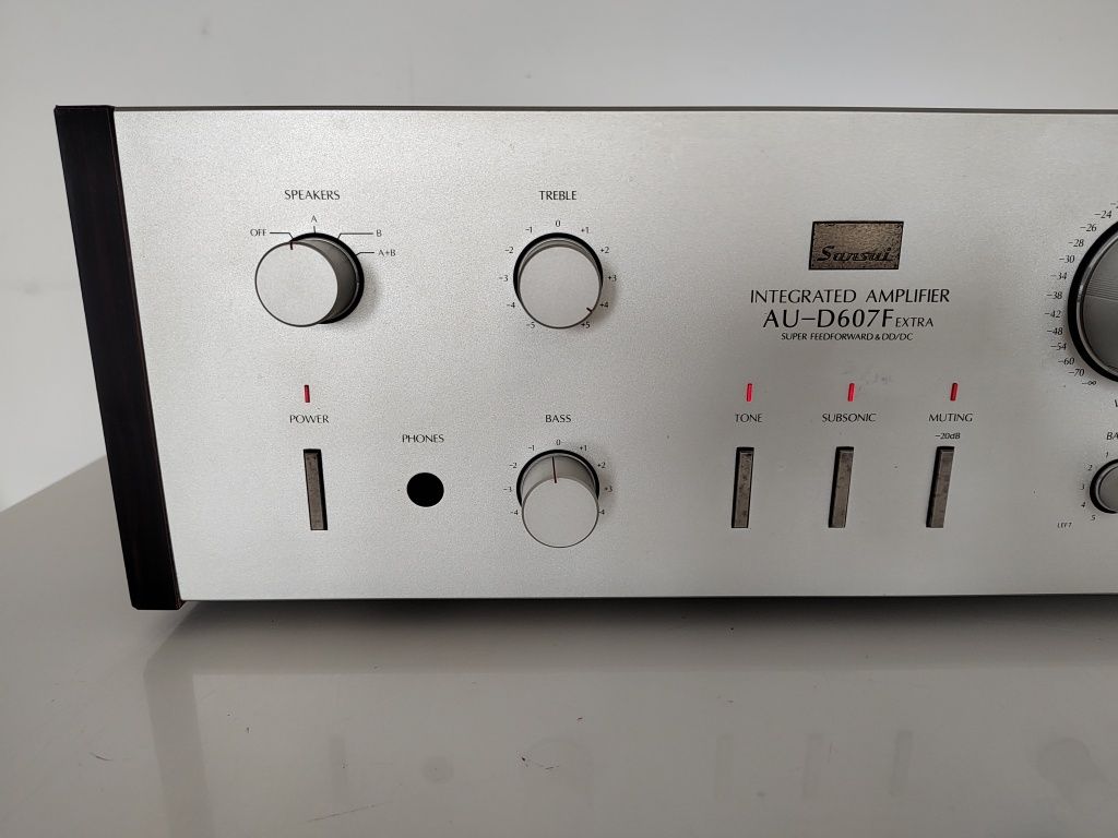 Sansui AU-D607F EXTRA , Wzmacniacz stereo
